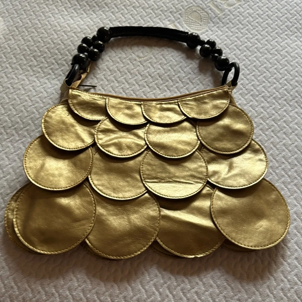 Retro Gold purse - Picture 1 of 6